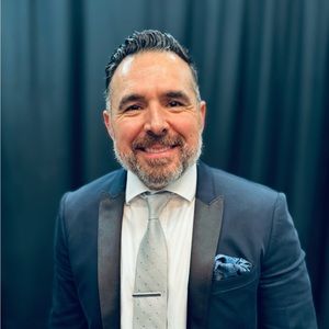 Meet your Posher, Jorge